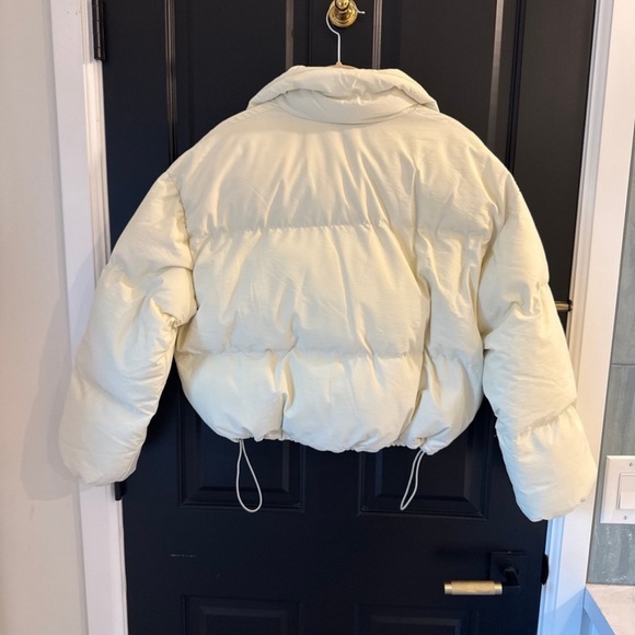 NWT Elegant Cream Puffer Jacket - Picture 2 of 2